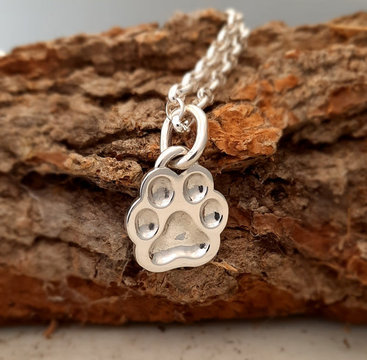 Medium Paw print Pendant